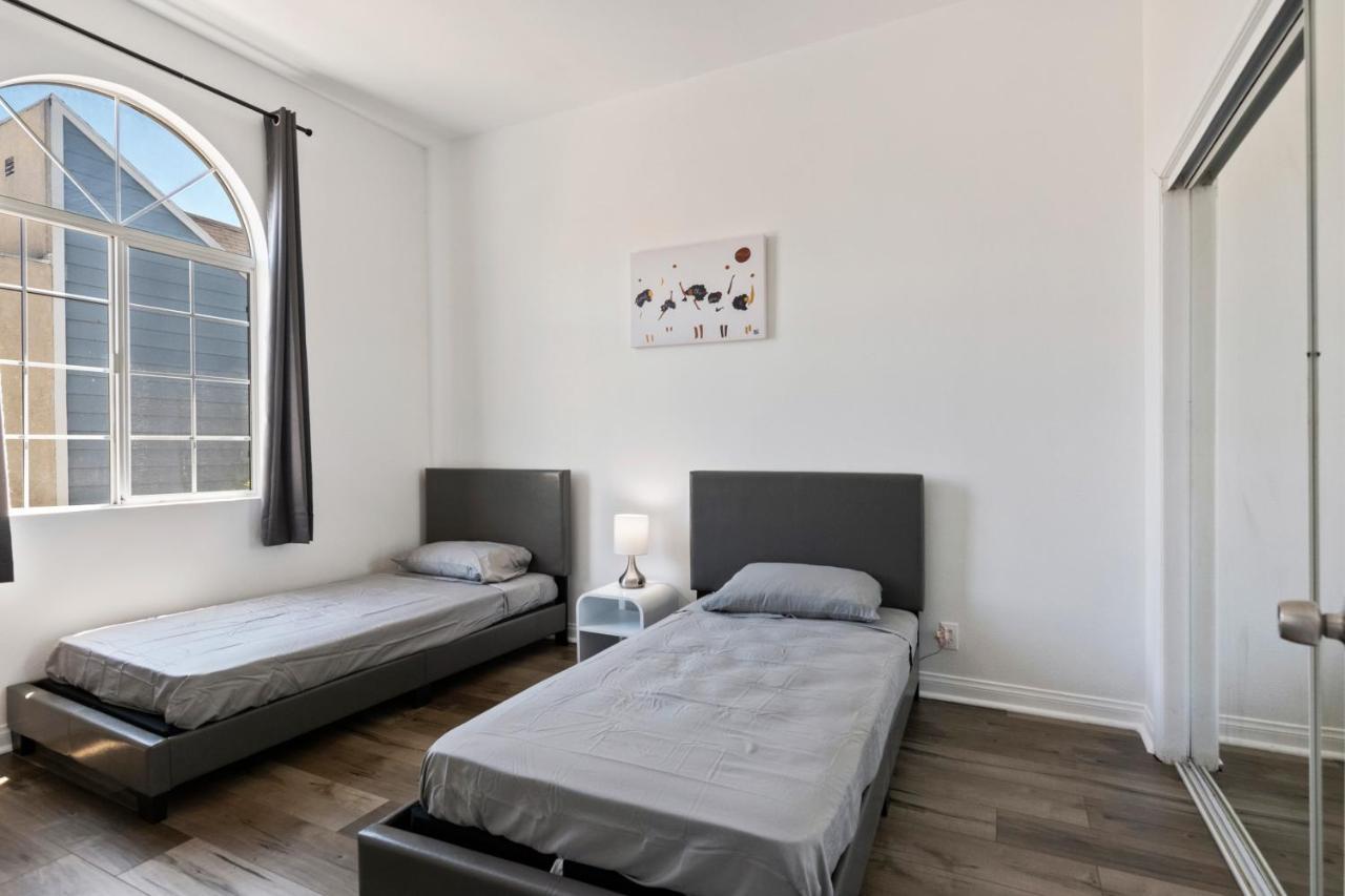 Spacious Private Gated Modern Loft Close To Universal And Hollywood Apartamento *
