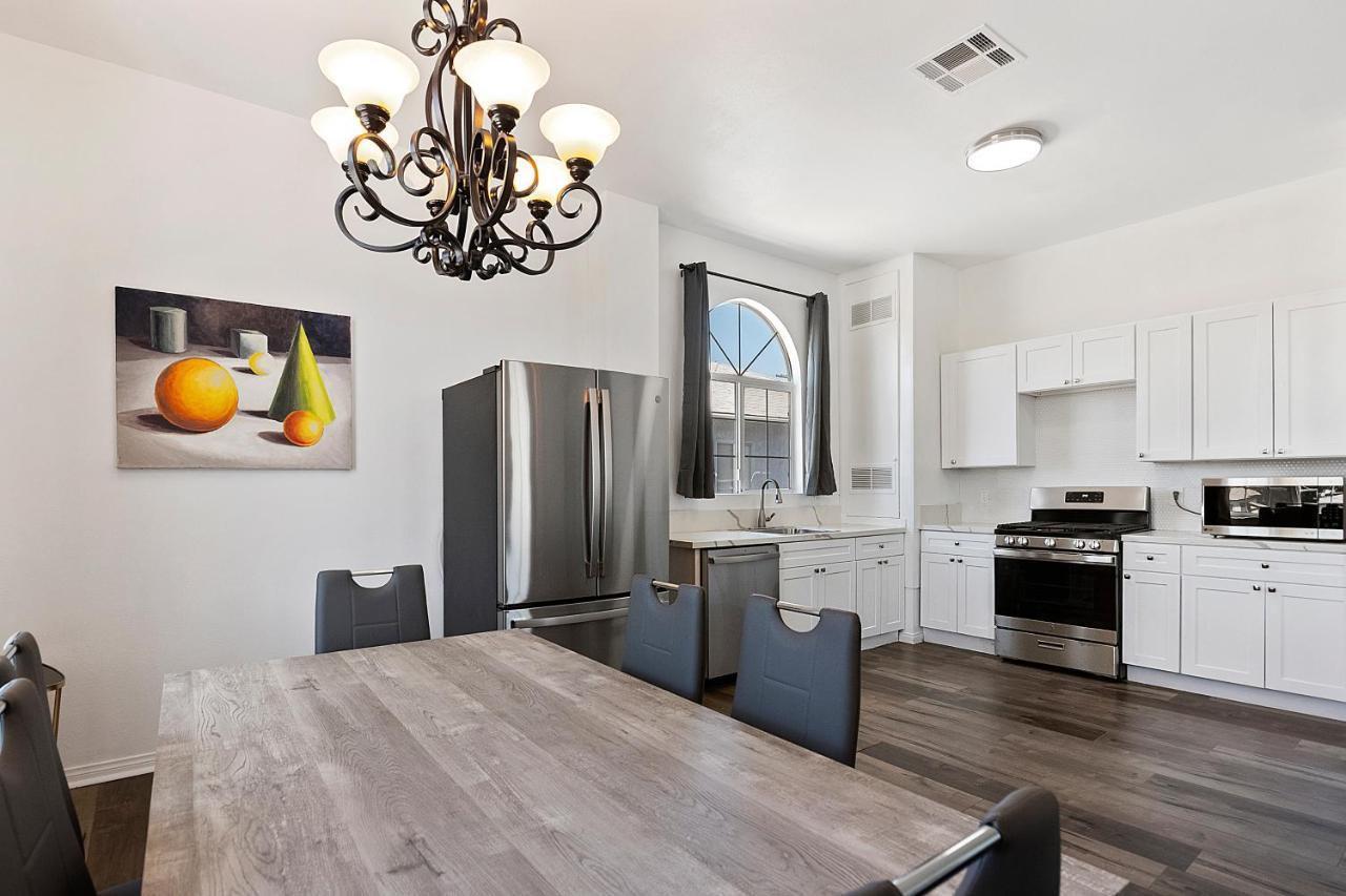 Spacious Private Gated Modern Loft Close To Universal And Hollywood Apartamento
